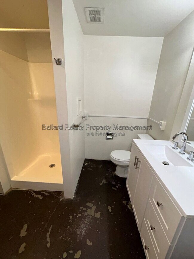 Building Photo - 1802 NW 89th St