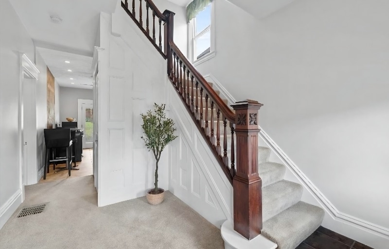 Building Photo - 59 Maytide St