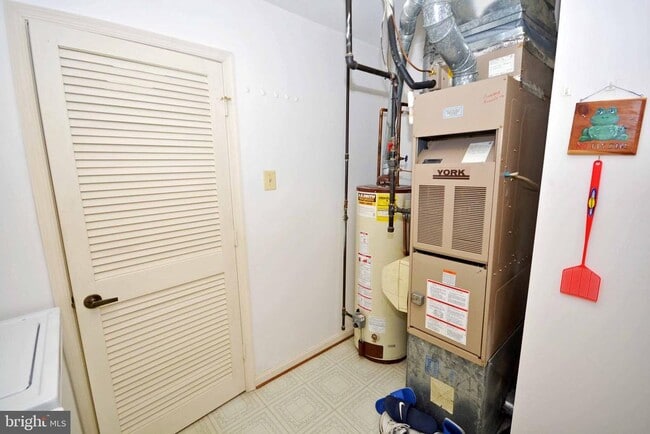 Building Photo - 928 Beacon Way