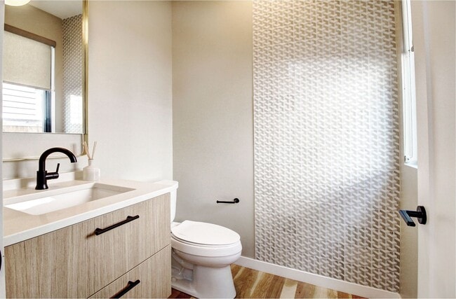 Building Photo - Luxury Living in the heart of Platte Park, 5bds, 4bas - Custom Finishes around every corner