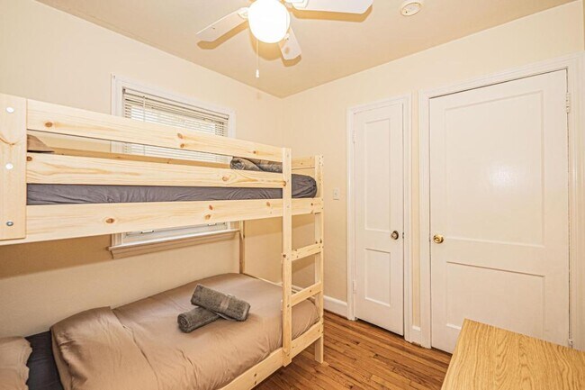 Building Photo - 8411 Potomac Ave