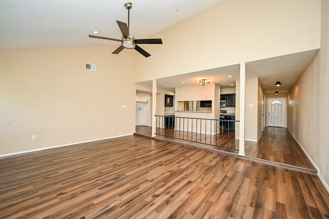 Building Photo - 19226 Plantain Dr
