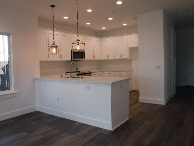 Building Photo - 813 Shasta St