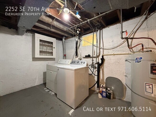 Building Photo - 2252 SE 70th Ave
