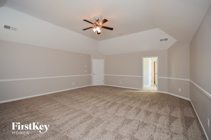 Building Photo - 1707 Carolina Pl SE