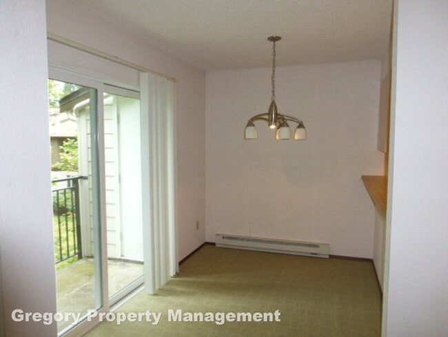 Building Photo - 12621 NE 130th Way