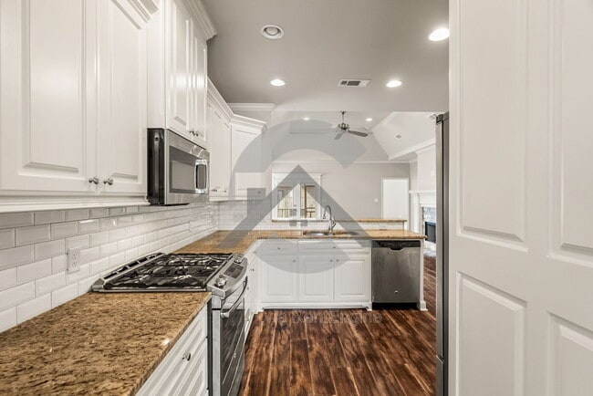 Building Photo - 229 Nantucket Lp