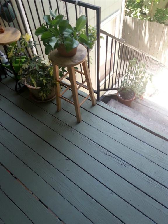 Building Photo - 2710 S 1st St