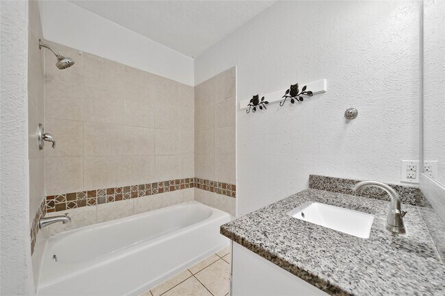 Building Photo - 5107 Girnigoe Dr