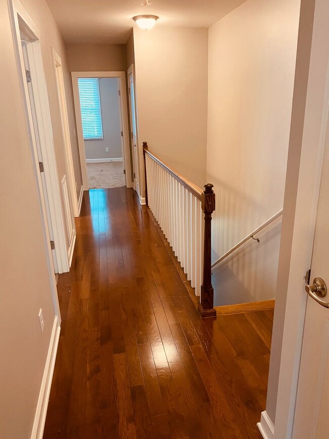 Building Photo - 3 bed 2.5 bath Condo in Germantown