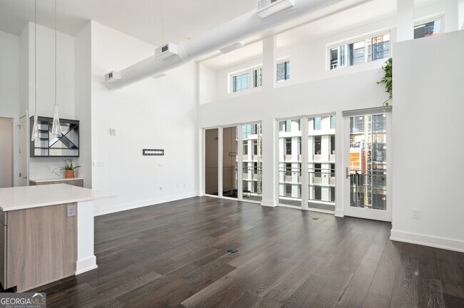 Building Photo - 775 Juniper St NE