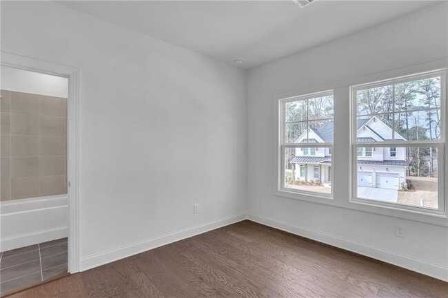 Building Photo - 1997 Freestone Wy