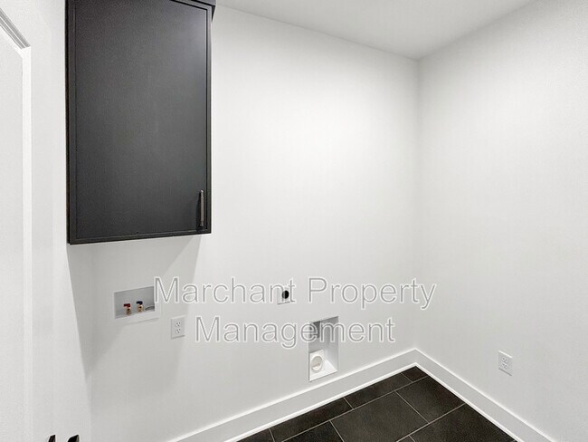Building Photo - 3717 Greenpond Rd