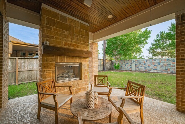 Building Photo - 2418 Sandhill Crest Ln