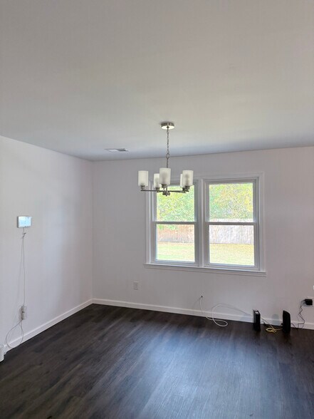 Building Photo - 201 Judith Dr