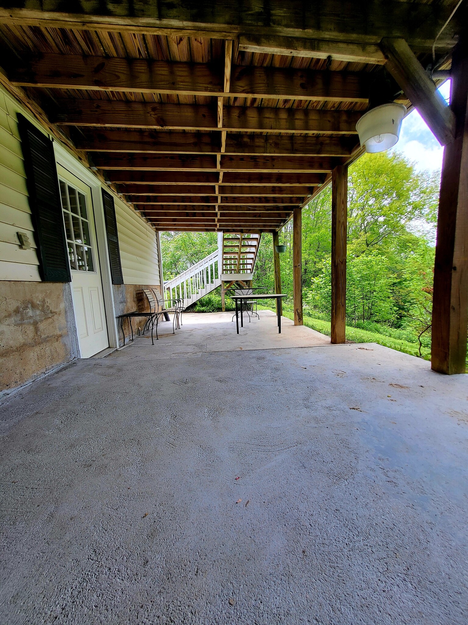 Building Photo - 626 NC Highway 105 Byp