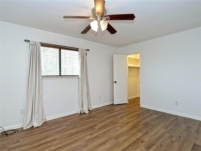 Building Photo - 3800 Palomar Ln