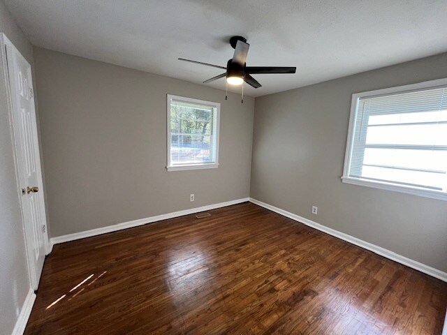 Building Photo - 5541 Dale Dr