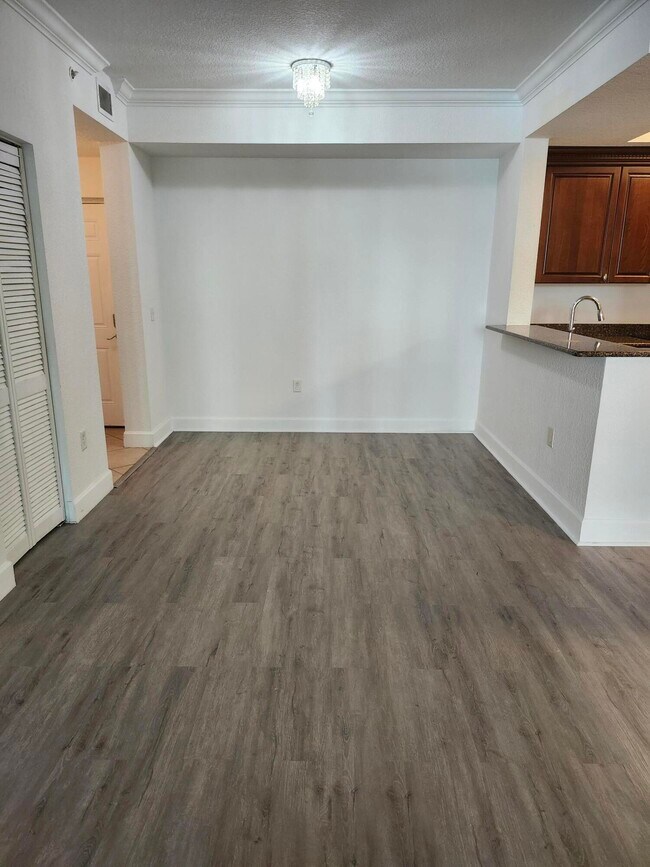 Building Photo - 1660 Renaissance Commons Blvd