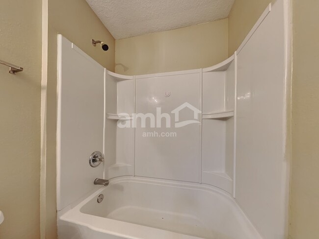 Building Photo - 1861 McGirts Point Blvd