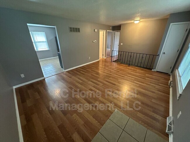 Building Photo - 420 N Jennings Rd
