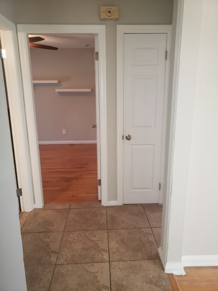 Building Photo - 2457 Shannon Ave