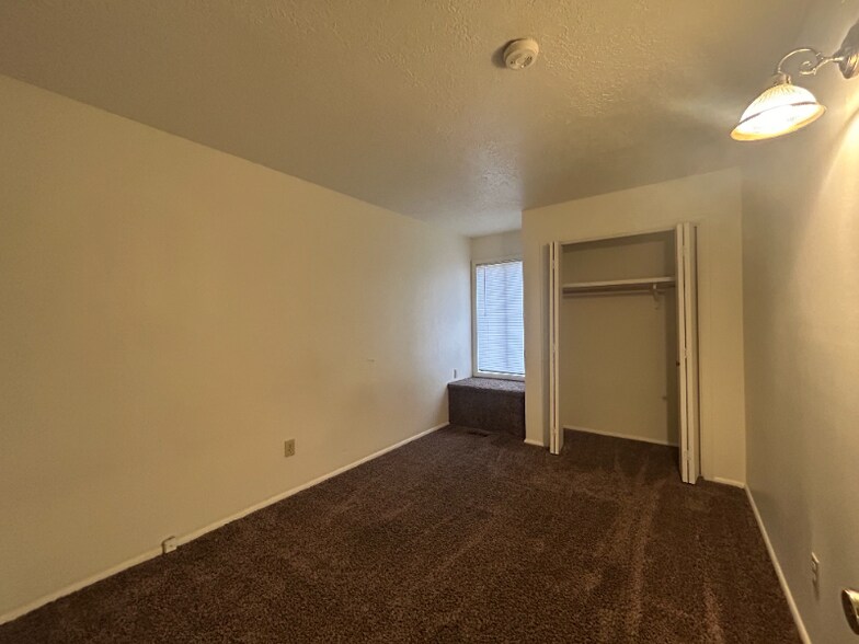 Building Photo - 1636 Targhee Dr