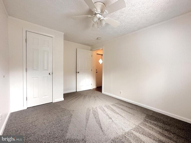 Building Photo - 410 Melvin Ave