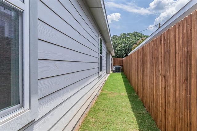 Building Photo - 4610 Sausalito Dr