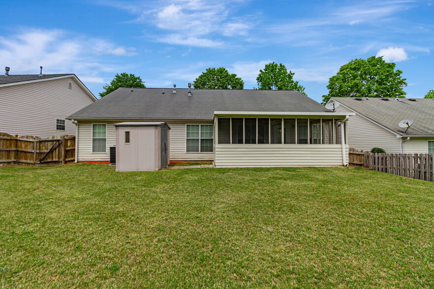 Building Photo - 1461 Beckley Pointe