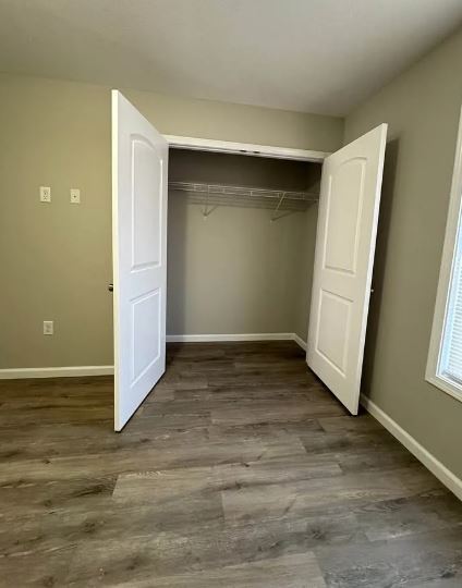 Building Photo - 903 4th St