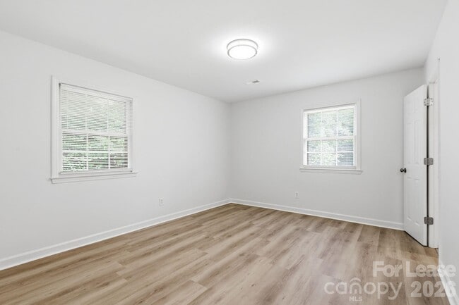 Building Photo - 4609 Randolph Rd