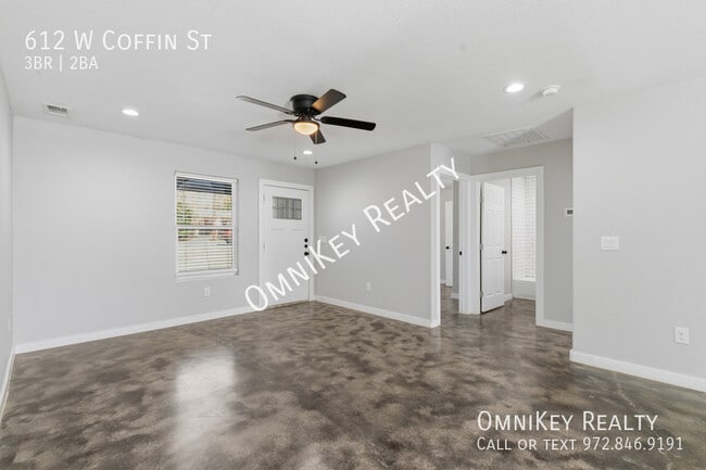 Building Photo - 612-622 W Coffin St