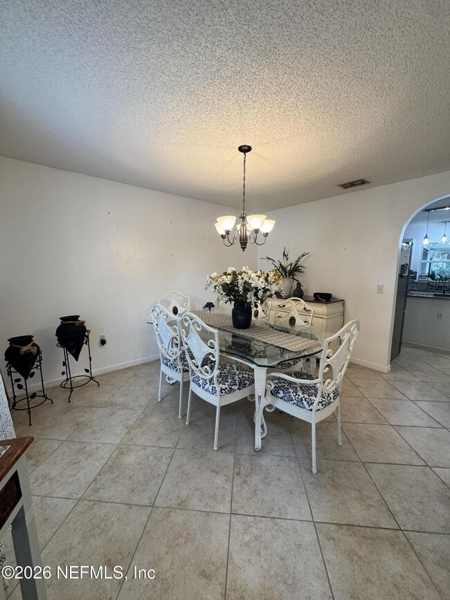 Building Photo - 12341 Glenn Hollow Dr