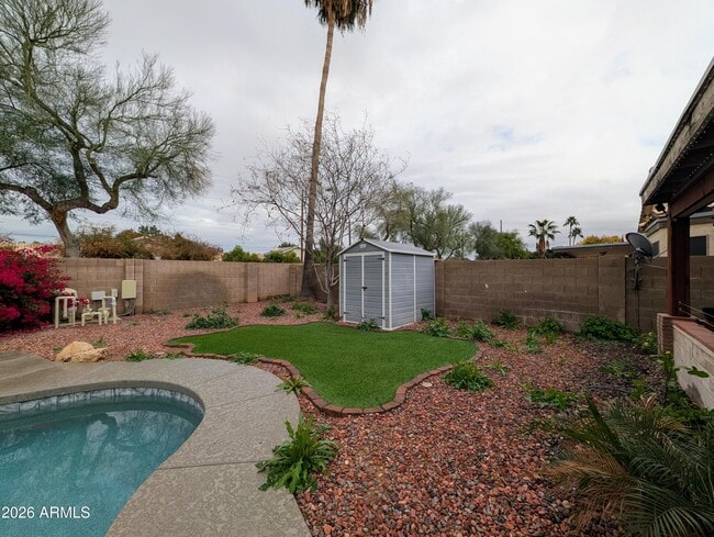 Building Photo - 1836 E Aspen Way