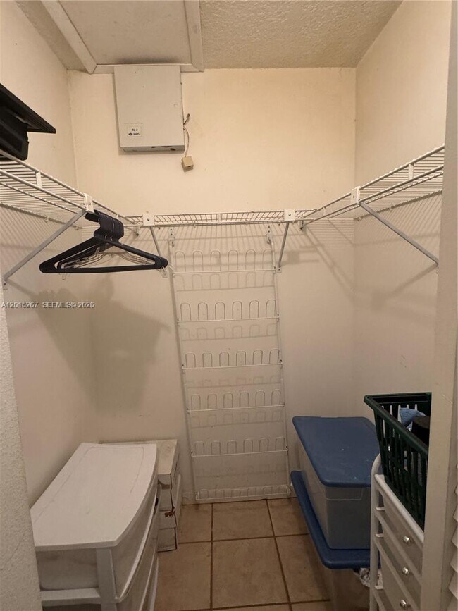 Building Photo - 17016 SW 144th Ct