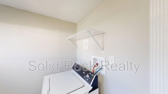 Building Photo - 219 N Institute St