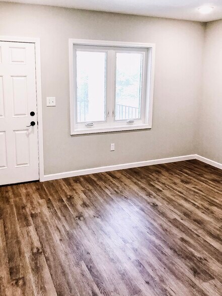 Building Photo - 4811 Stafford St