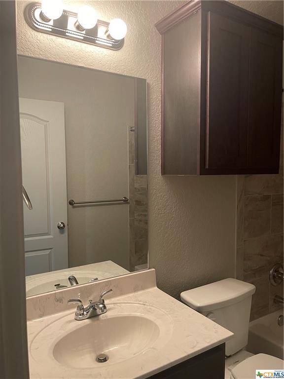 Building Photo - 539 Lost Trl