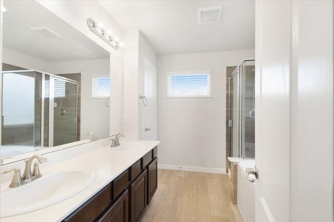 Building Photo - 23213 Zinfandel Dr