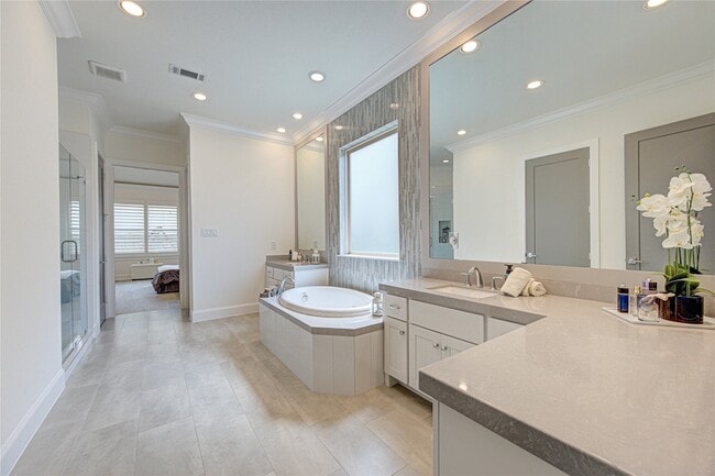 Building Photo - 13703 Northwood Meadow Cir