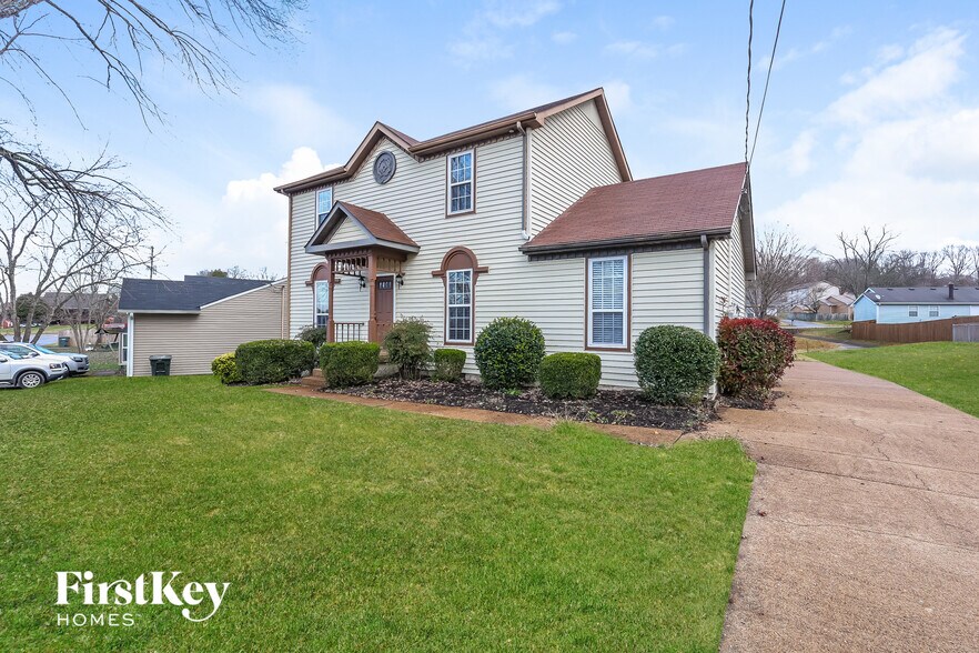 Building Photo - 1013 Carriage Way Ct