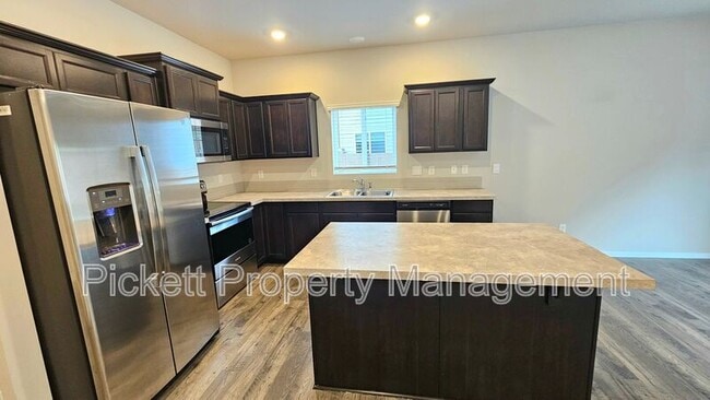 Building Photo - 6540 Yorktown Pl NE