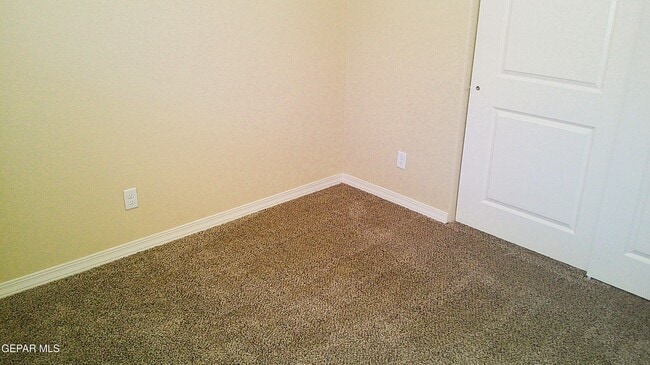 Building Photo - 4620 Marisabel Azcarate St