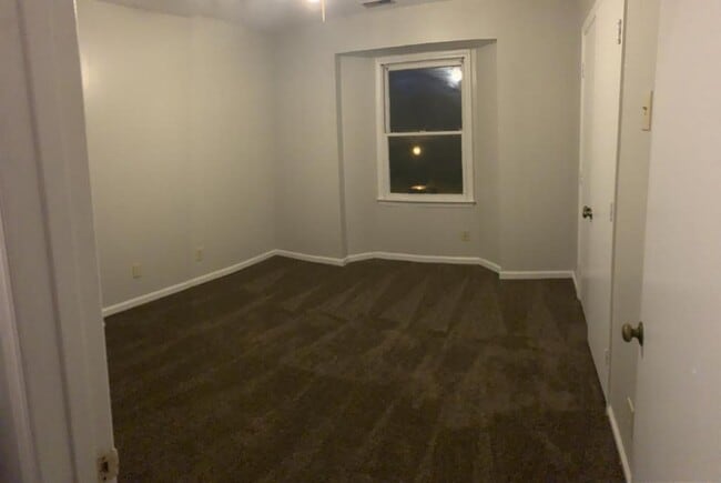 Building Photo - 6133 Meadow Rose Ln