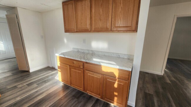 Building Photo - 6120 Marvin St