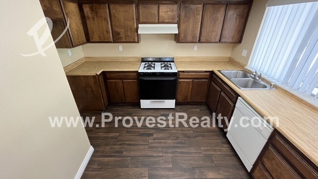 Building Photo - 3 Bed, 2 Bath Helendale Home!!!