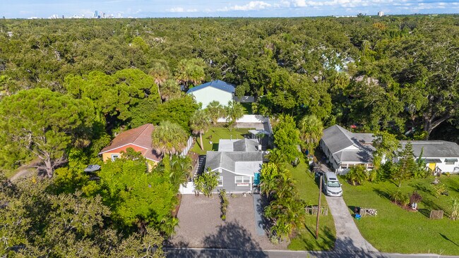 Building Photo - 2402 52nd St S