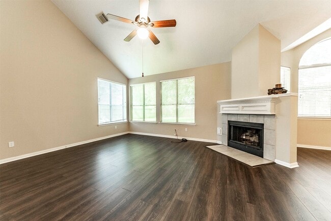 Building Photo - 2608 Leroy St