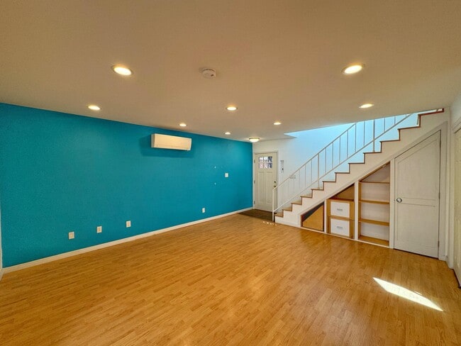 Building Photo - 2111 New York Ave SW